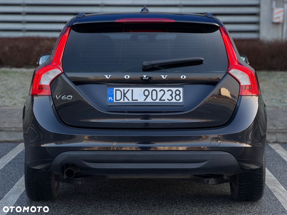 Volvo V60 D3 Summum - 8