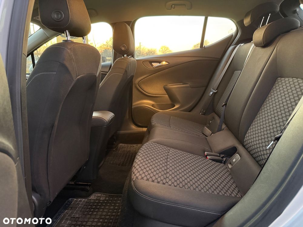 Opel Astra 1.6 D Start/Stop Dynamic - 22