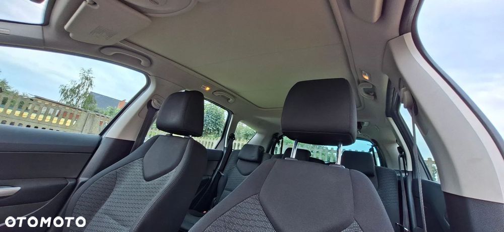 Peugeot 308 1.6 HDi Premium - 12