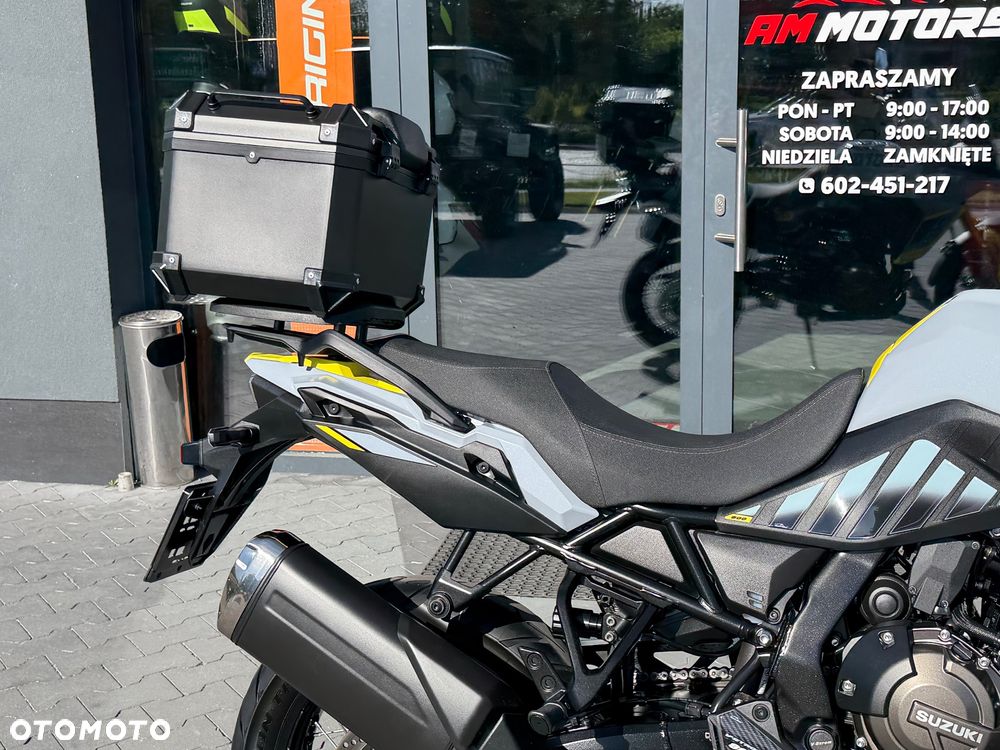 Suzuki V-STROM - 10