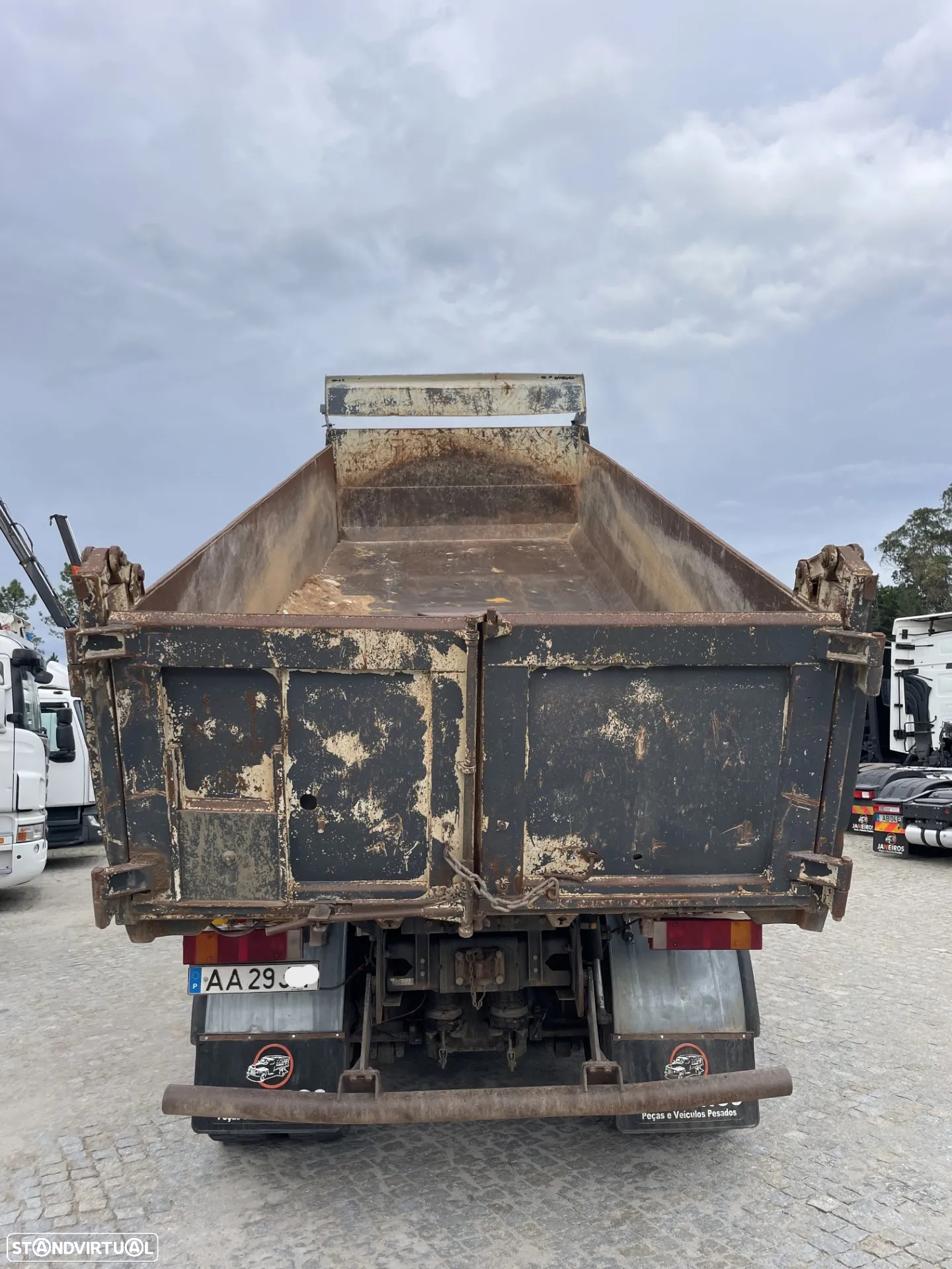 DAF Cf 360 / 8x4 Basculante - 4