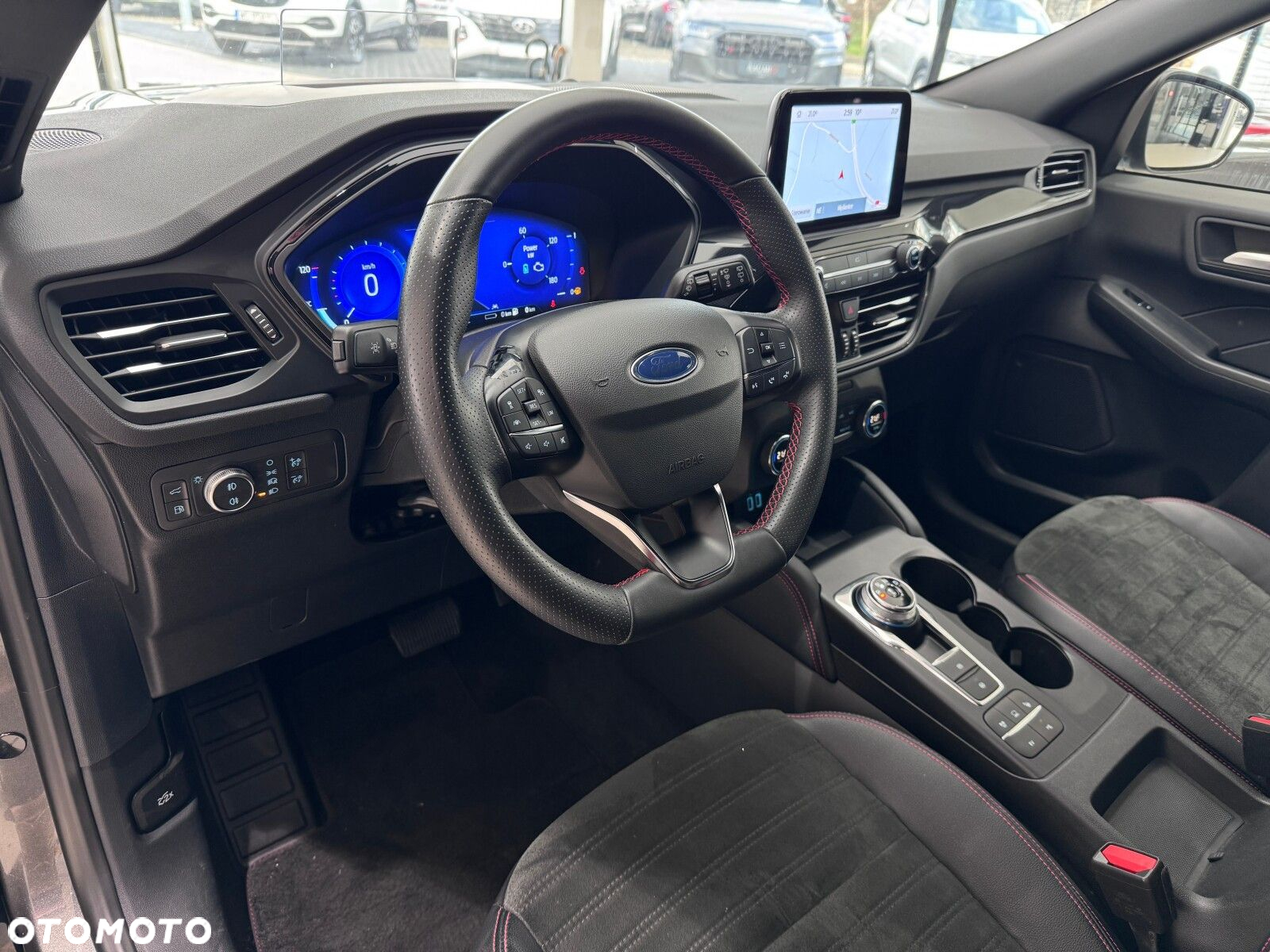 Ford Kuga - 8