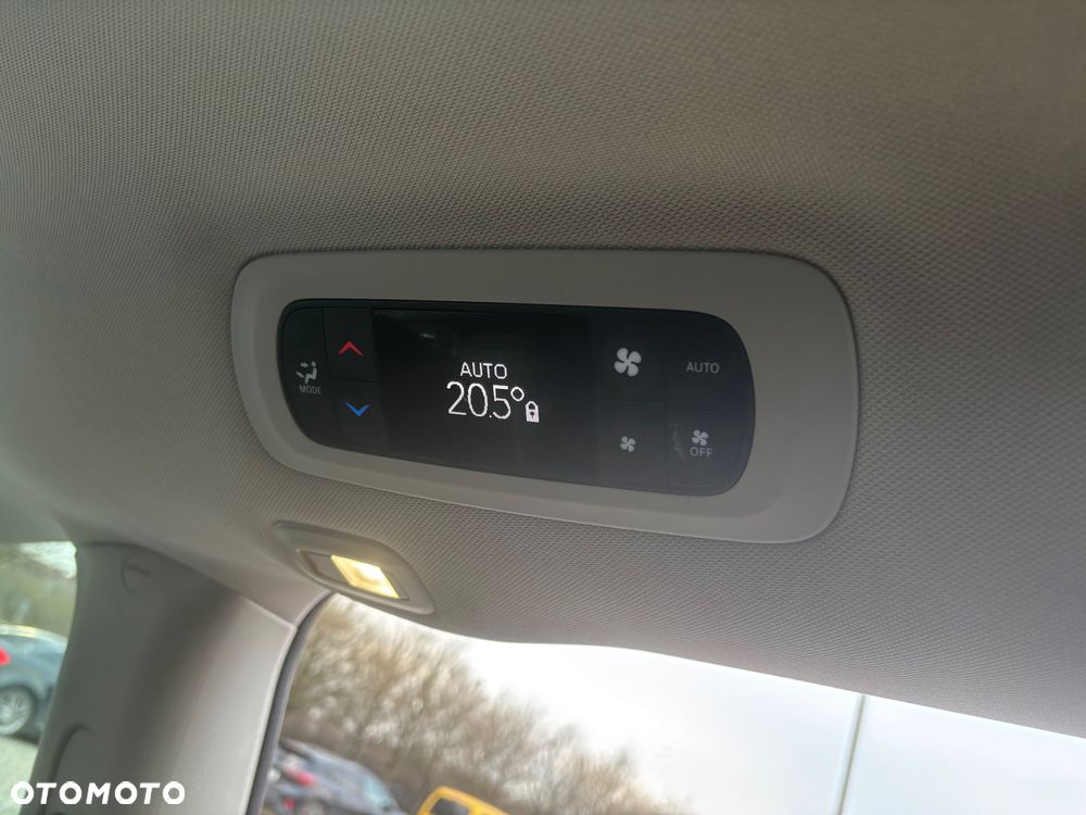 Chrysler Pacifica - 28