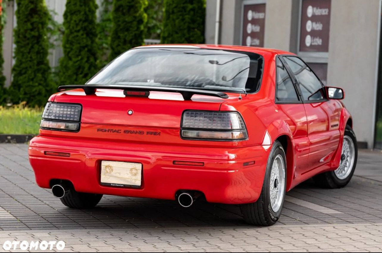 Pontiac Grand-Prix SE - 8