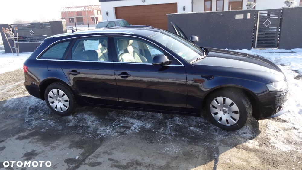 Audi A4 Avant 2.0 TDI - 12