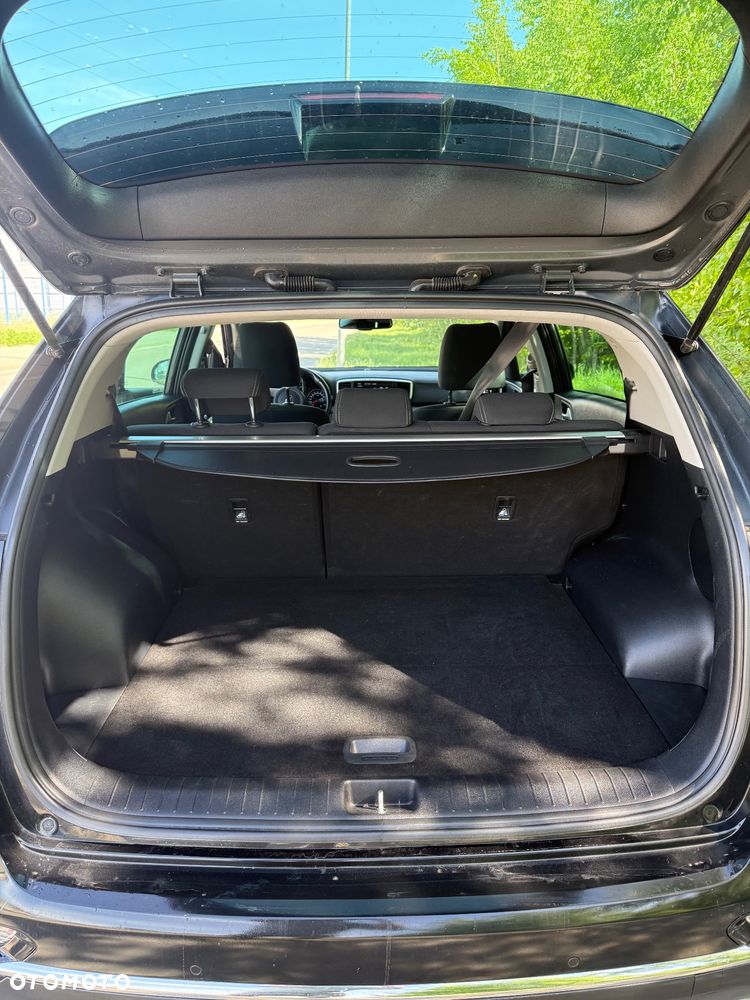 Kia Sportage - 16
