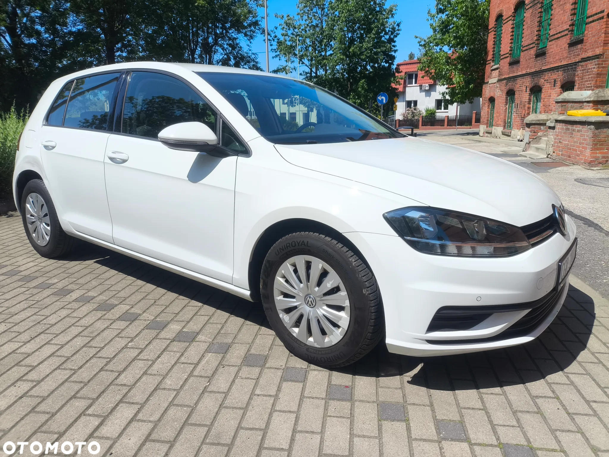Volkswagen Golf VII 1.6 TDI BMT Trendline - 12