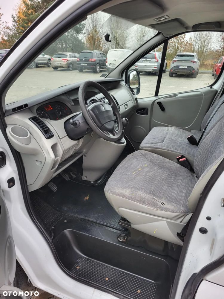 Renault Trafic - 13