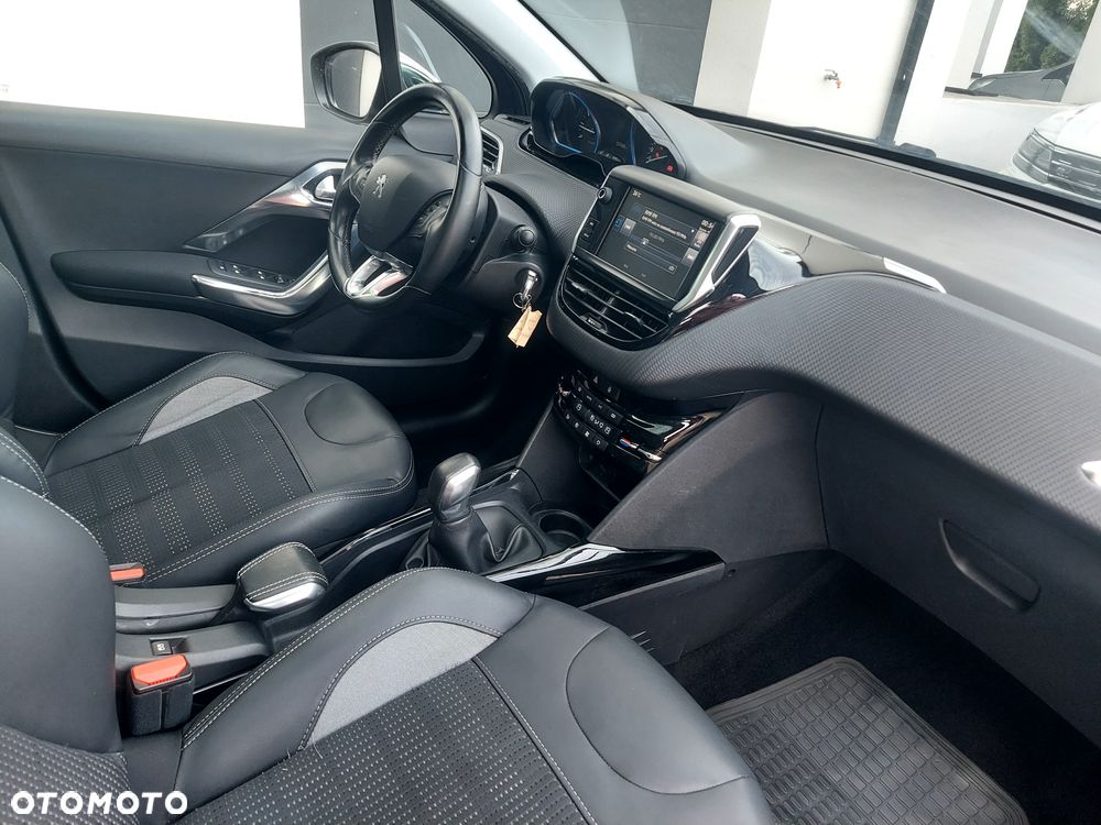 Peugeot 2008 PureTech 110 Stop&Start Allure - 6