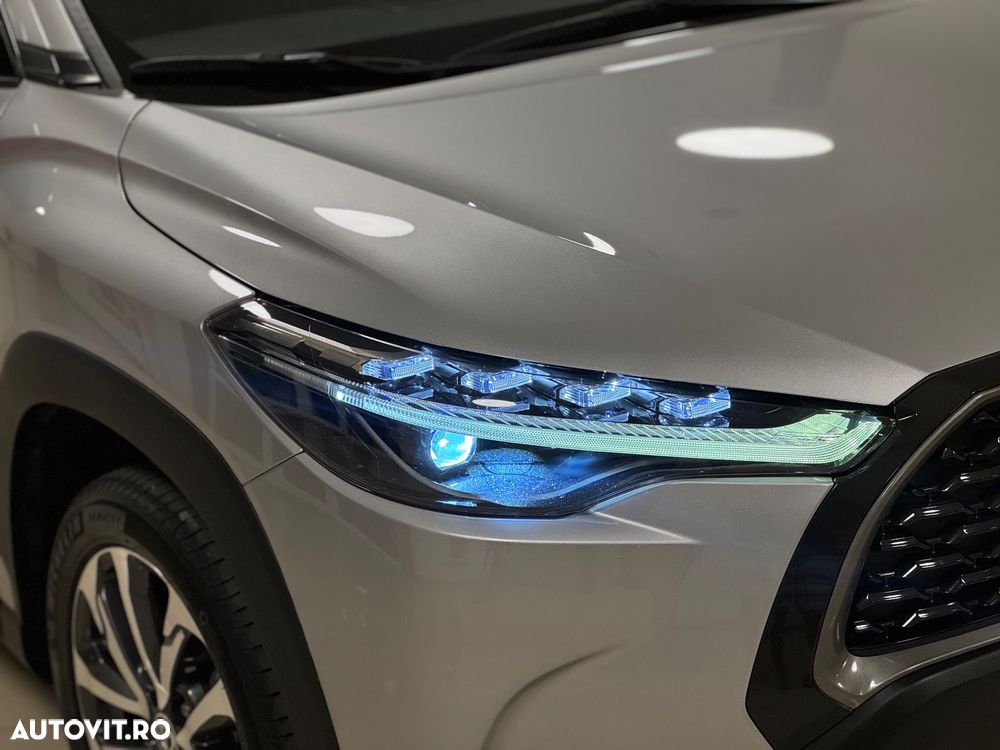 Toyota Corolla Cross Hybrid 2.0 VVT-i Team Deutschland - 33