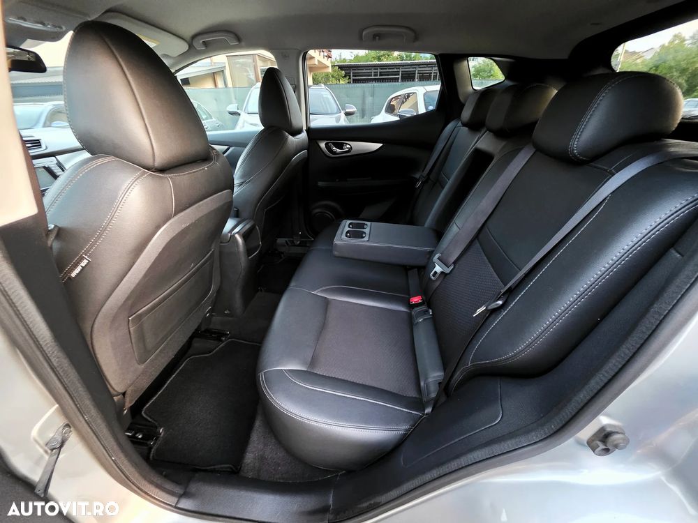 Nissan Qashqai 1.6 DCI Start/Stop Tekna - 18