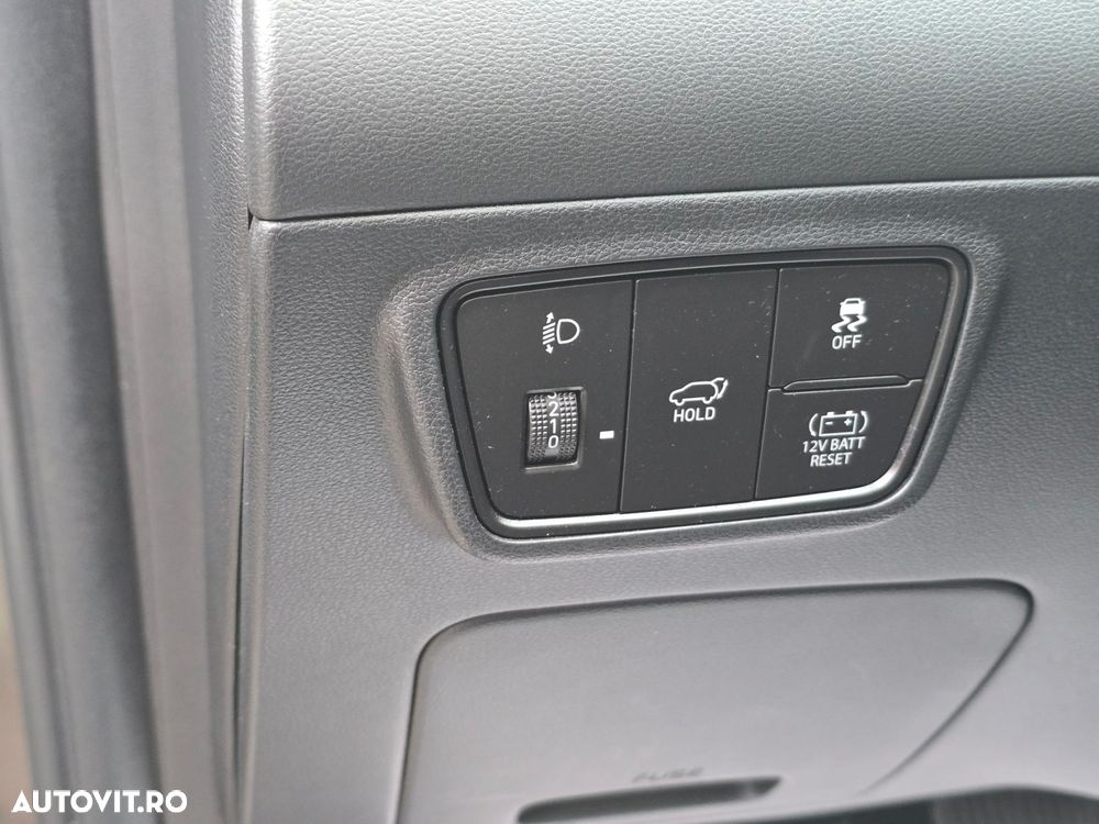 Hyundai Tucson HEV 1.6 l 230 CP 4WD 6AT Luxury - 13