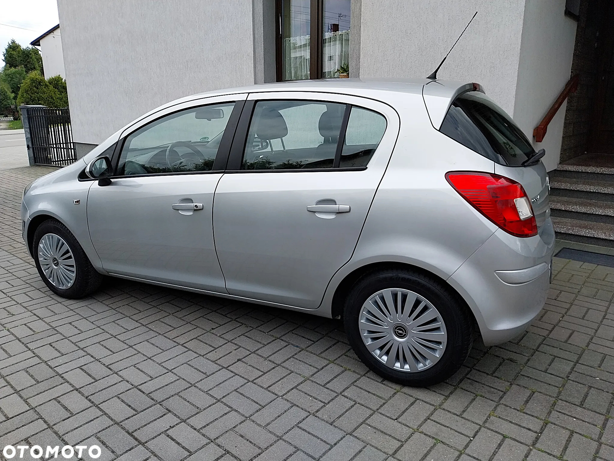 Opel Corsa 1.2 16V Cosmo - 26