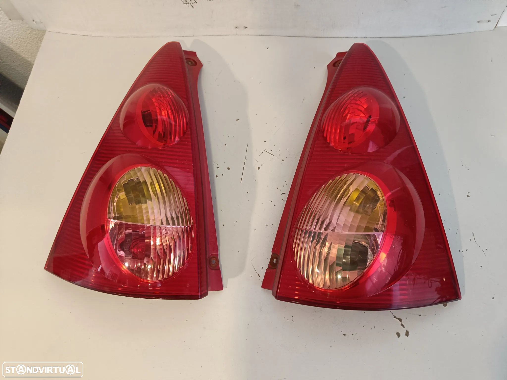 Farolim farol Peugeot 107 2006 - 1