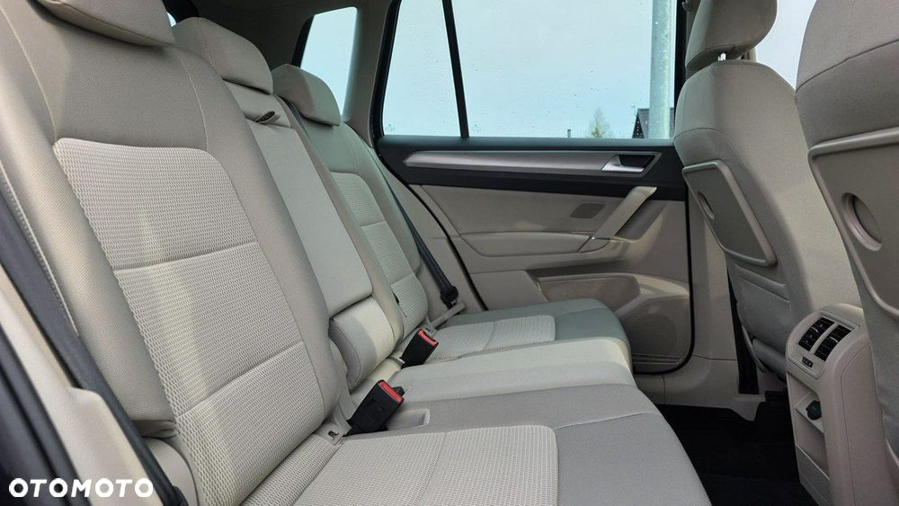 Volkswagen Golf Sportsvan - 19