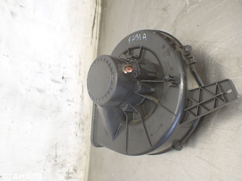 WENTYLATOR NAWIEWU SKODA FABIA II 1.4MPI 6Q1819015 - 1
