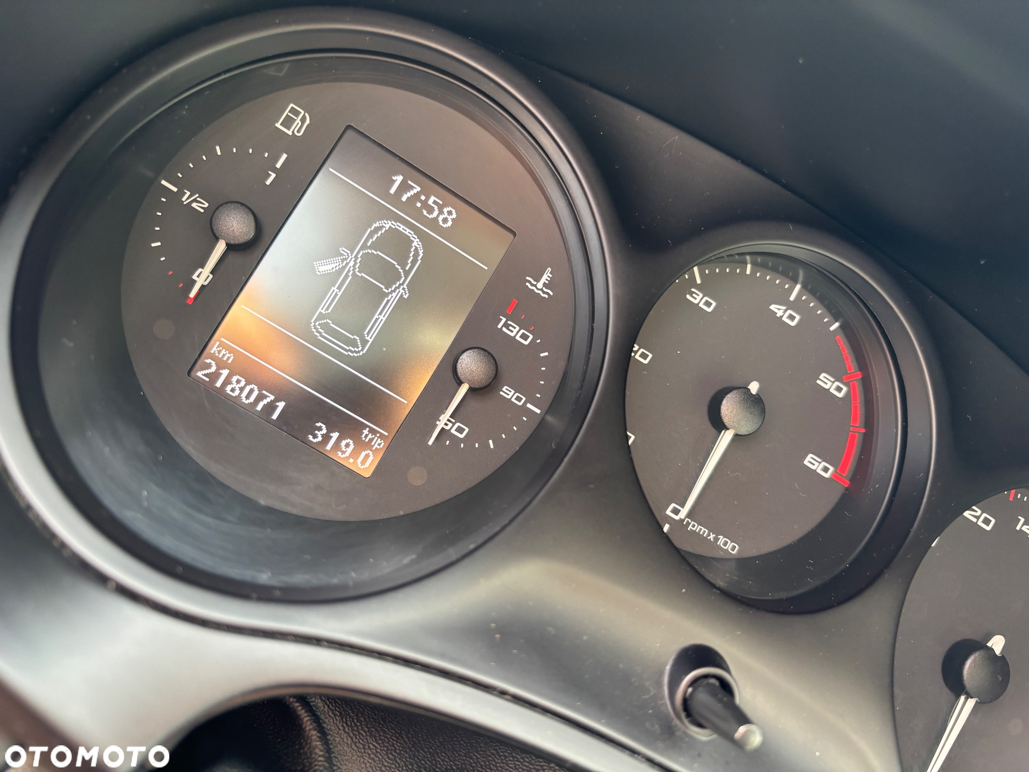 Seat Leon 1.6 TDI Ecomotive Reference - 10