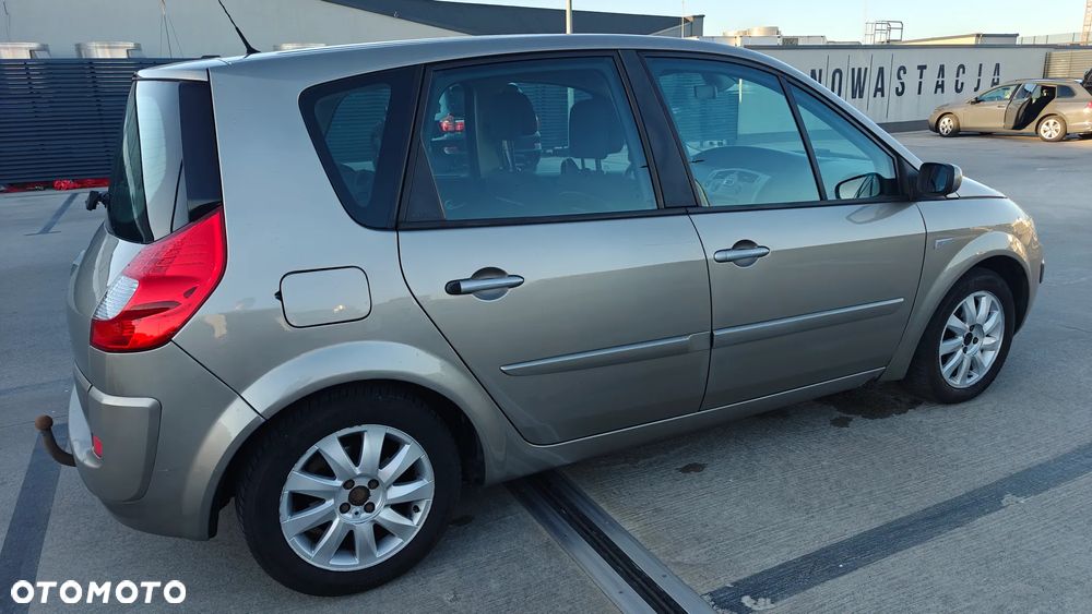Renault Scenic 1.6 16V Expression - 7