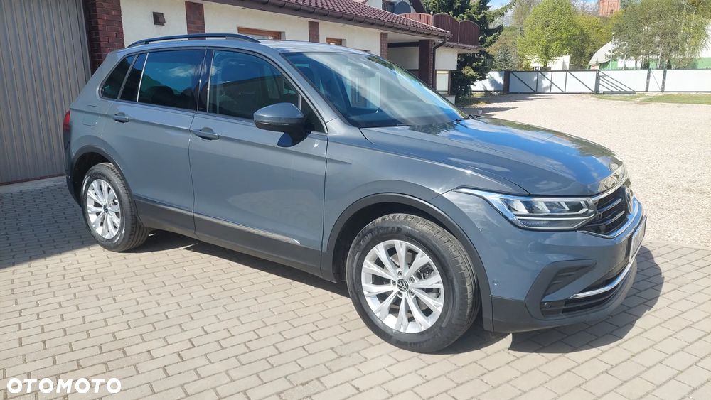 Volkswagen Tiguan - 22