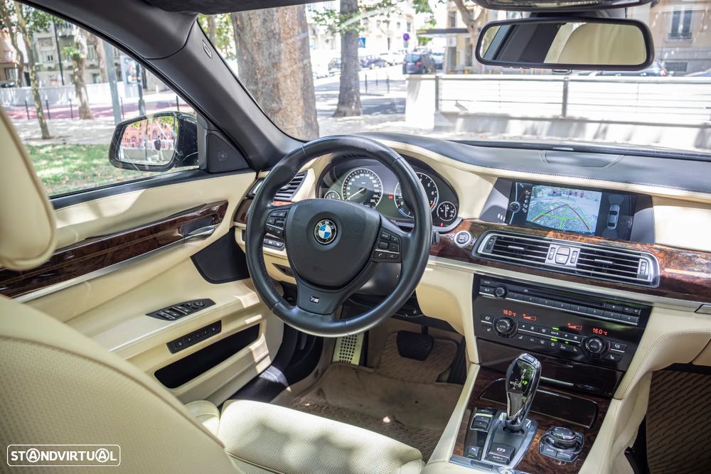 BMW 760 i - 9