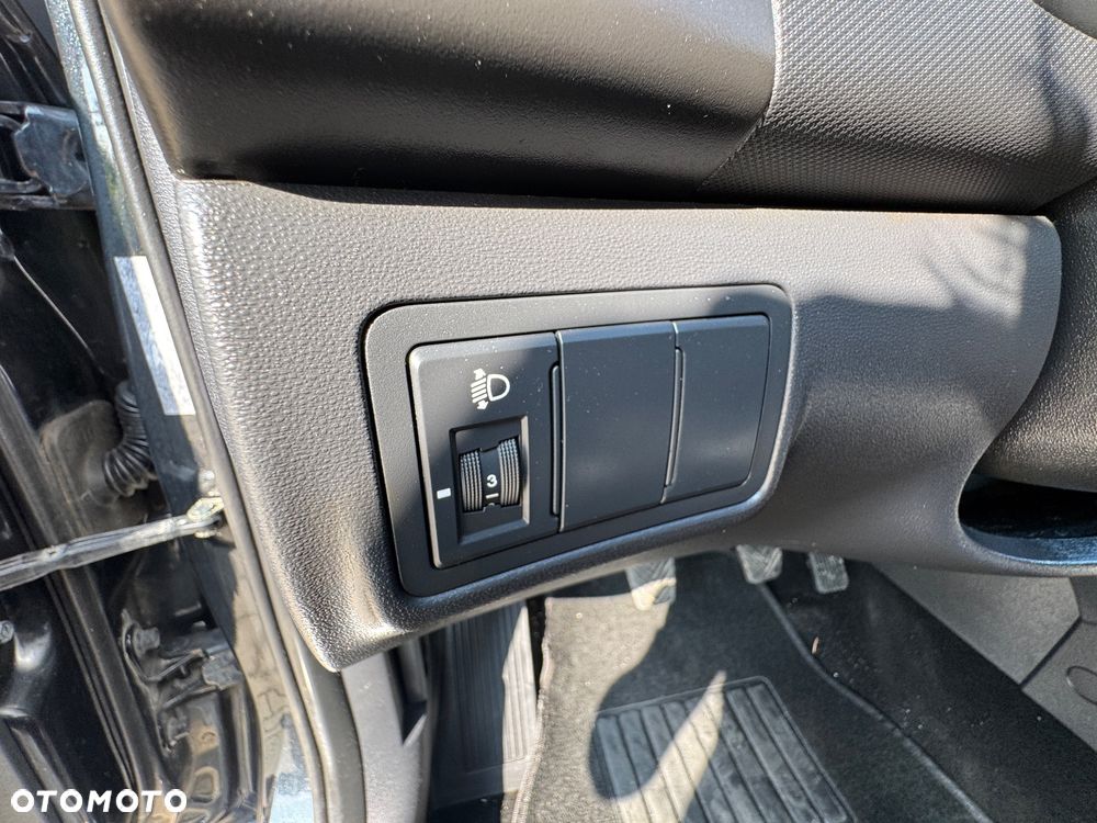 Hyundai i30 1.4 Blue Comfort - 14