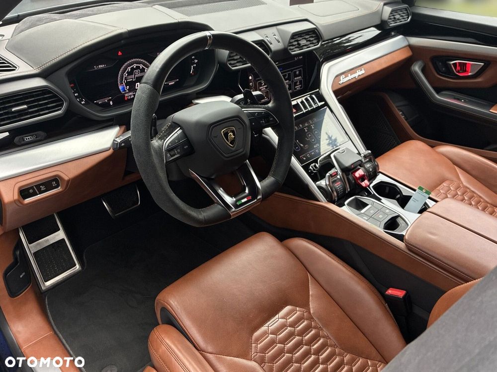 Lamborghini Urus - 6