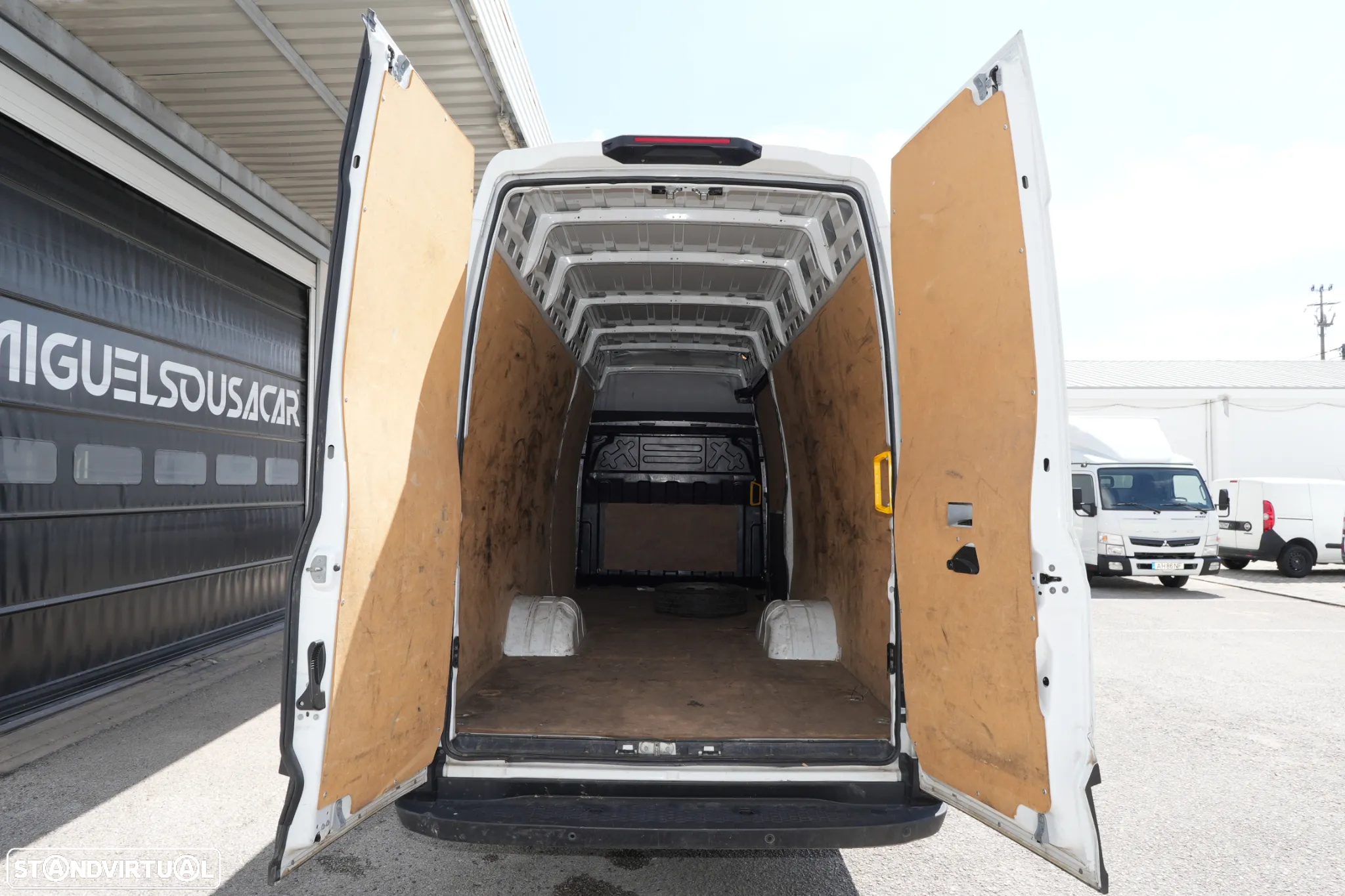Iveco Daily Maxi Longa 35-160 2.3TD 160cv Rodado Duplo - 6