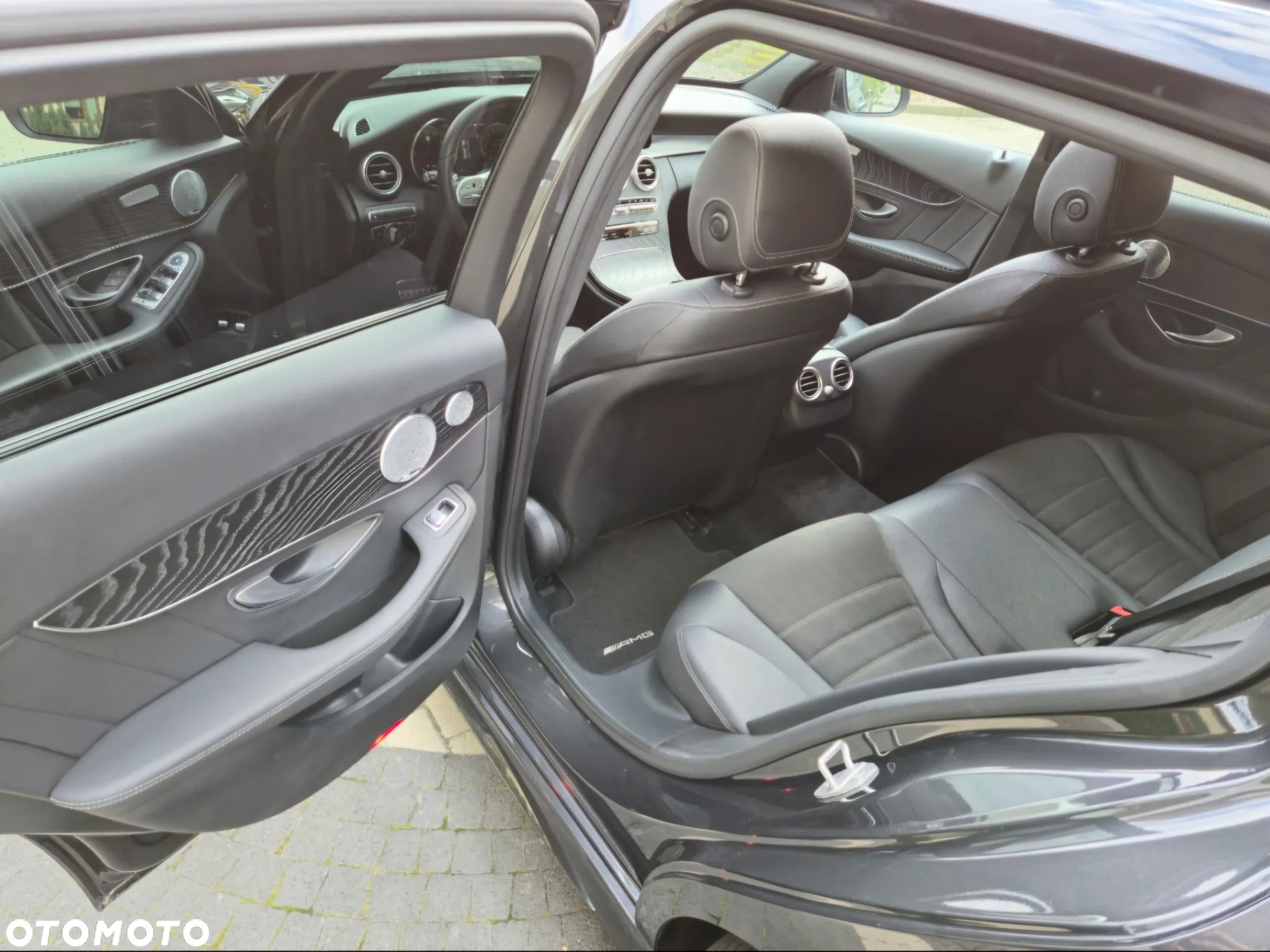 Mercedes-Benz Klasa C 300 e T 9G-TRONIC AMG Line - 18