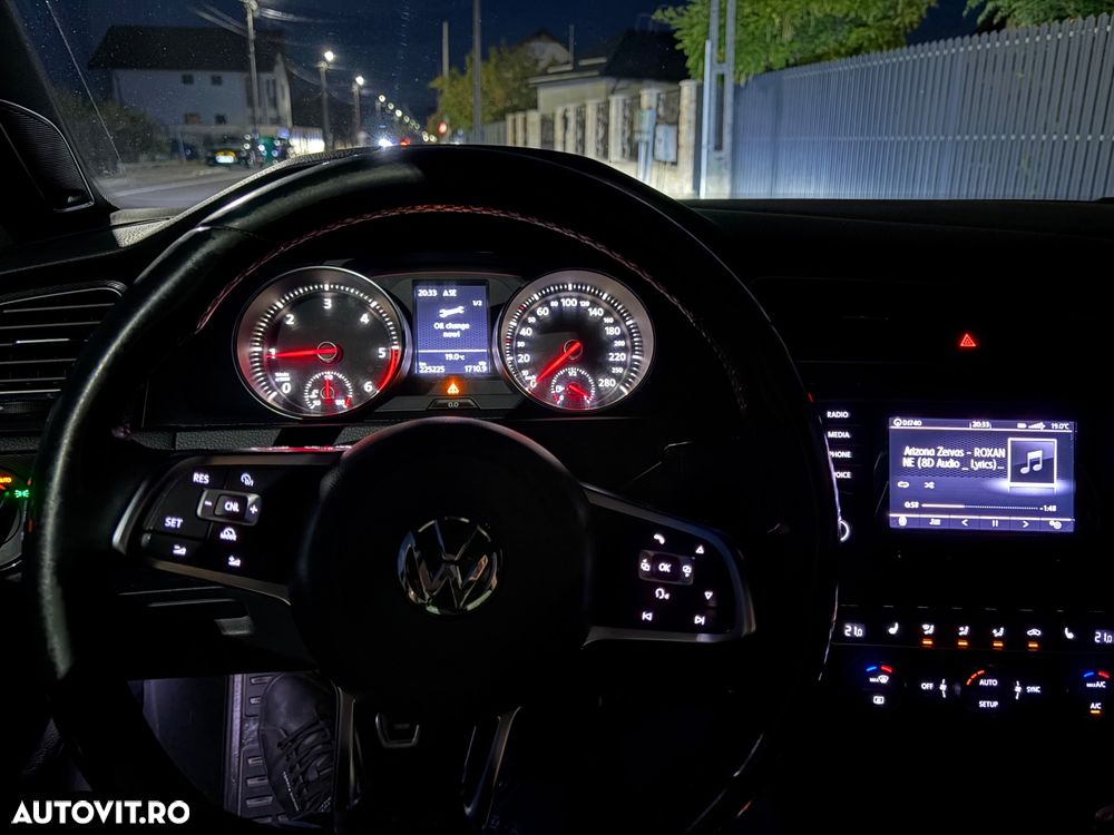 Volkswagen Golf 2.0 TDI DPF BMT GTD - 9