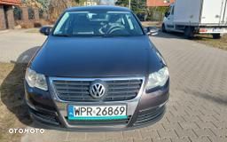 Volkswagen Passat 1.9 TDI Comfortline - 2