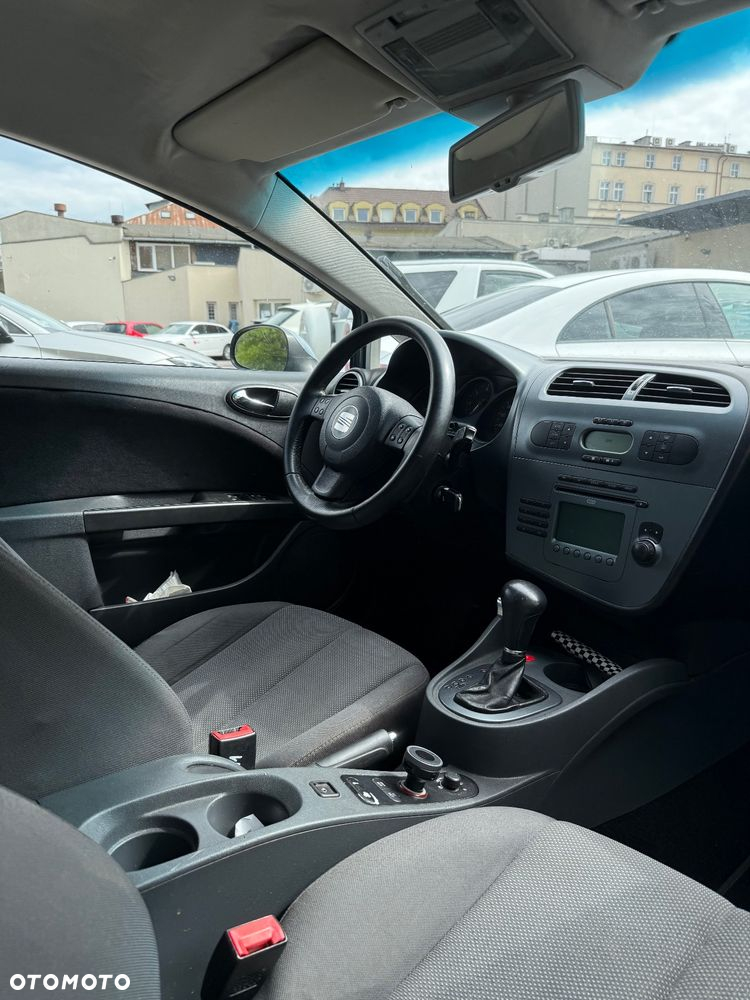 Seat Leon 2.0 TDI Stylance DSG - 10