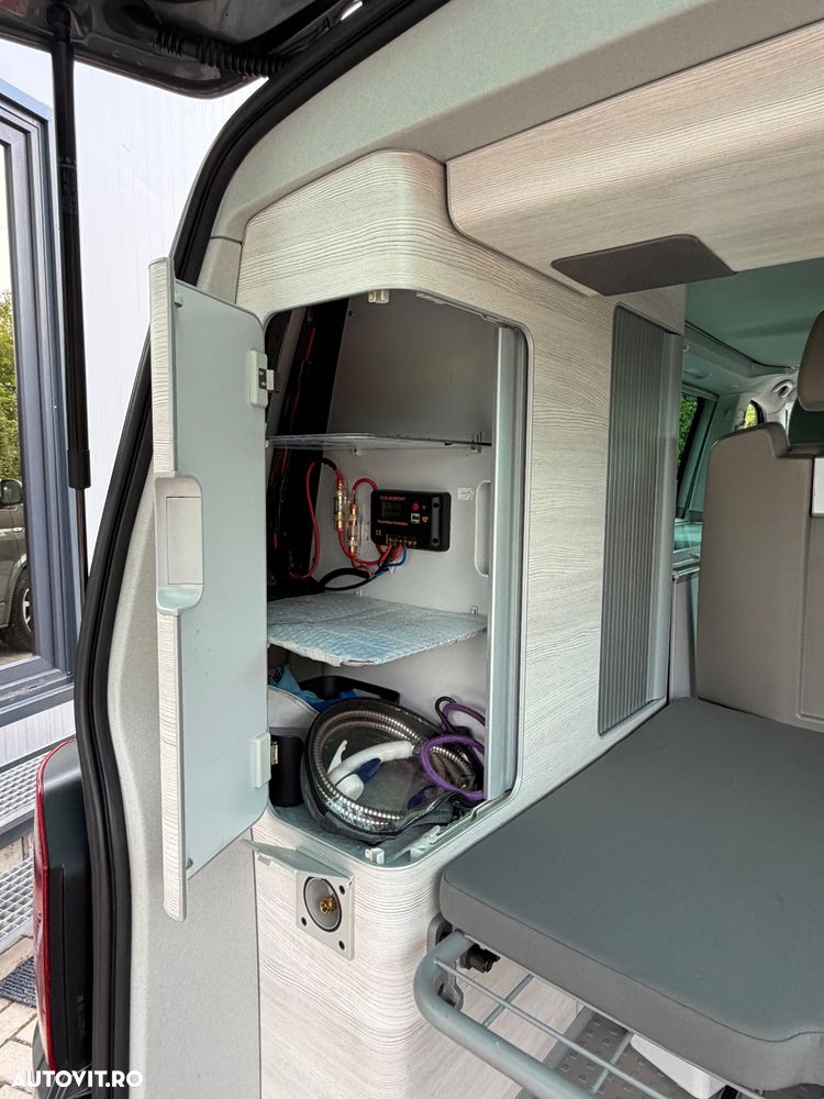 Volkswagen Multivan - 34