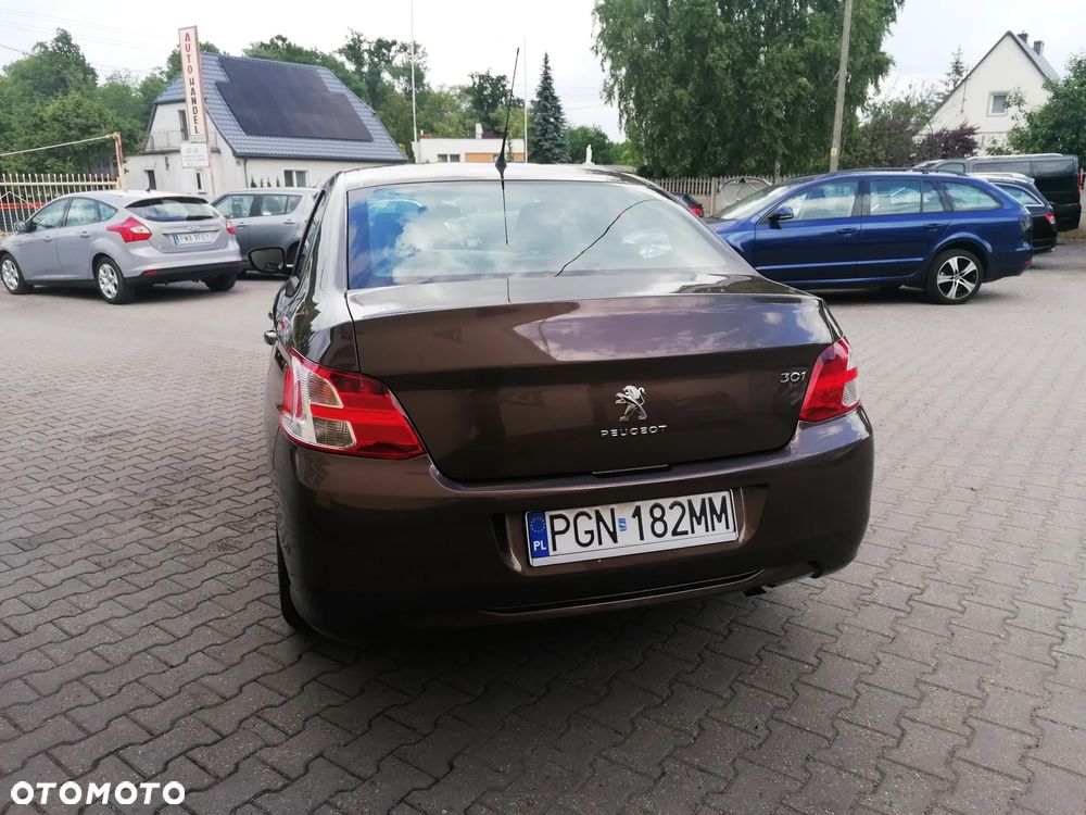 Peugeot 301 - 5