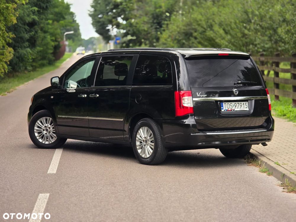 Lancia Voyager 2.8 CRD16v Gold - 4