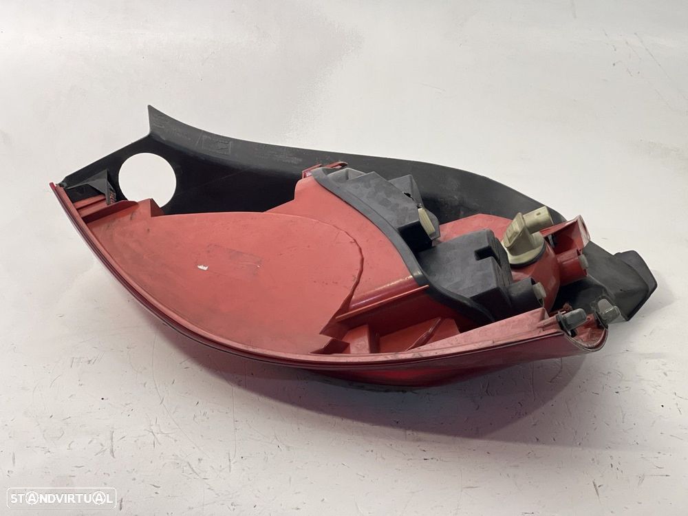 Farolim Esq Trás RENAULT MEGANE II REF. 8200413214 - 3