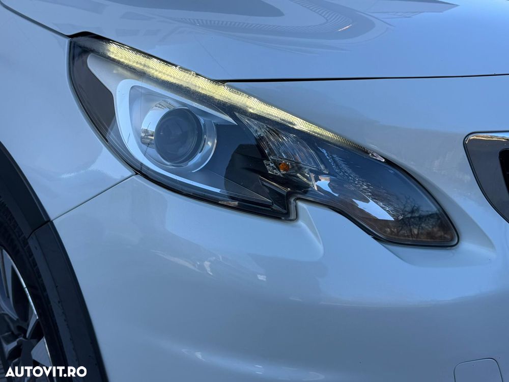 Peugeot 2008 1.2 PureTech Turbo EAT6 S&S Allure - 16