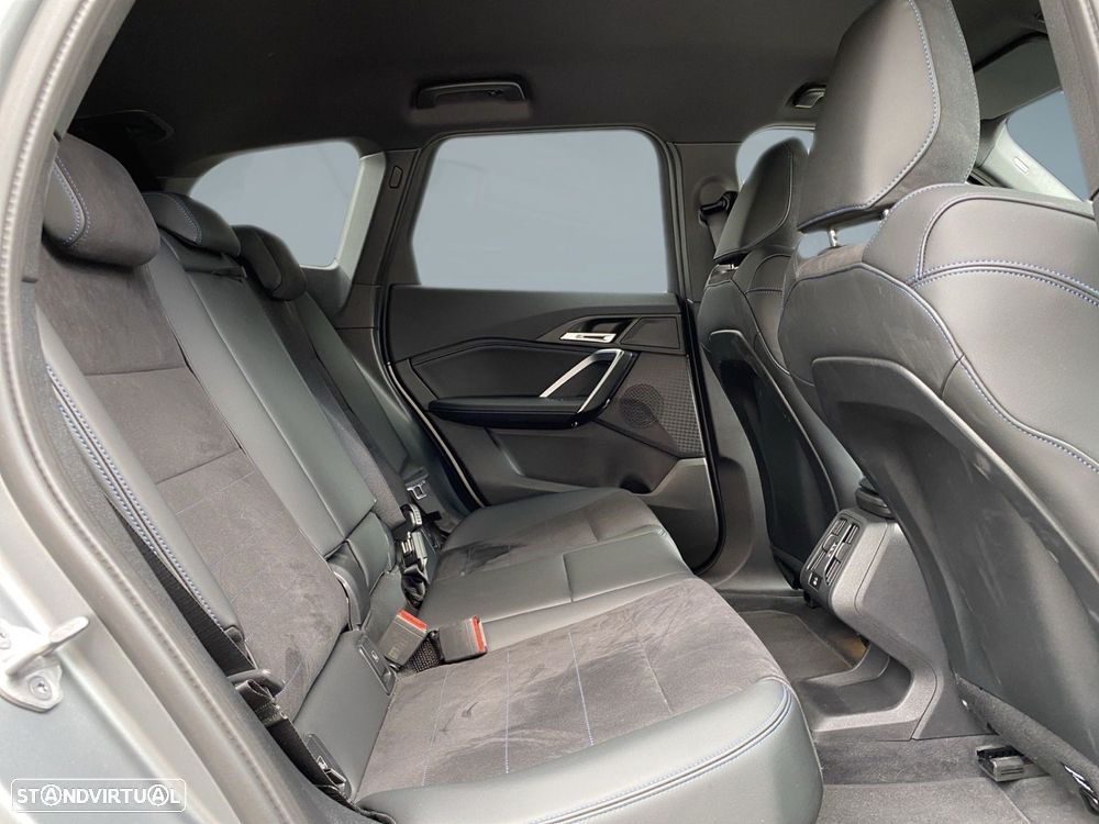 BMW iX1 eDrive20 Pack Desportivo M - 18