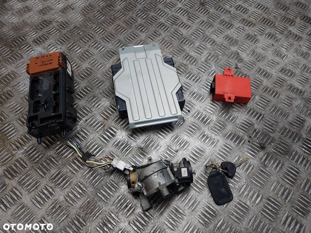 ZESTAW STARTOWY MITSUBISHI CARISMA I FL 1.6 16V MR420983 MR911673 MB953355 - 9