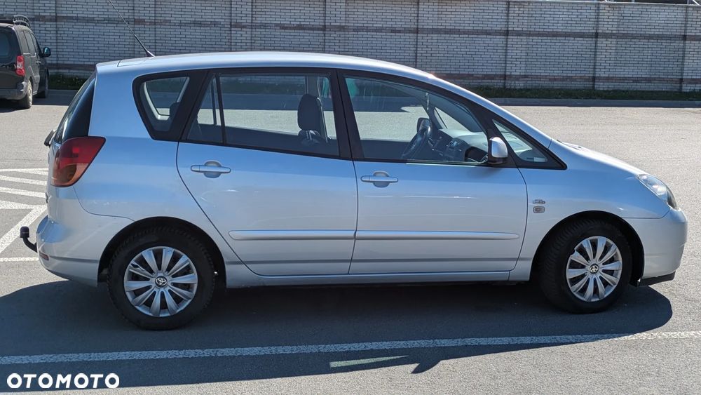 Toyota Corolla Verso 2.0 D-4D linea sol - 2
