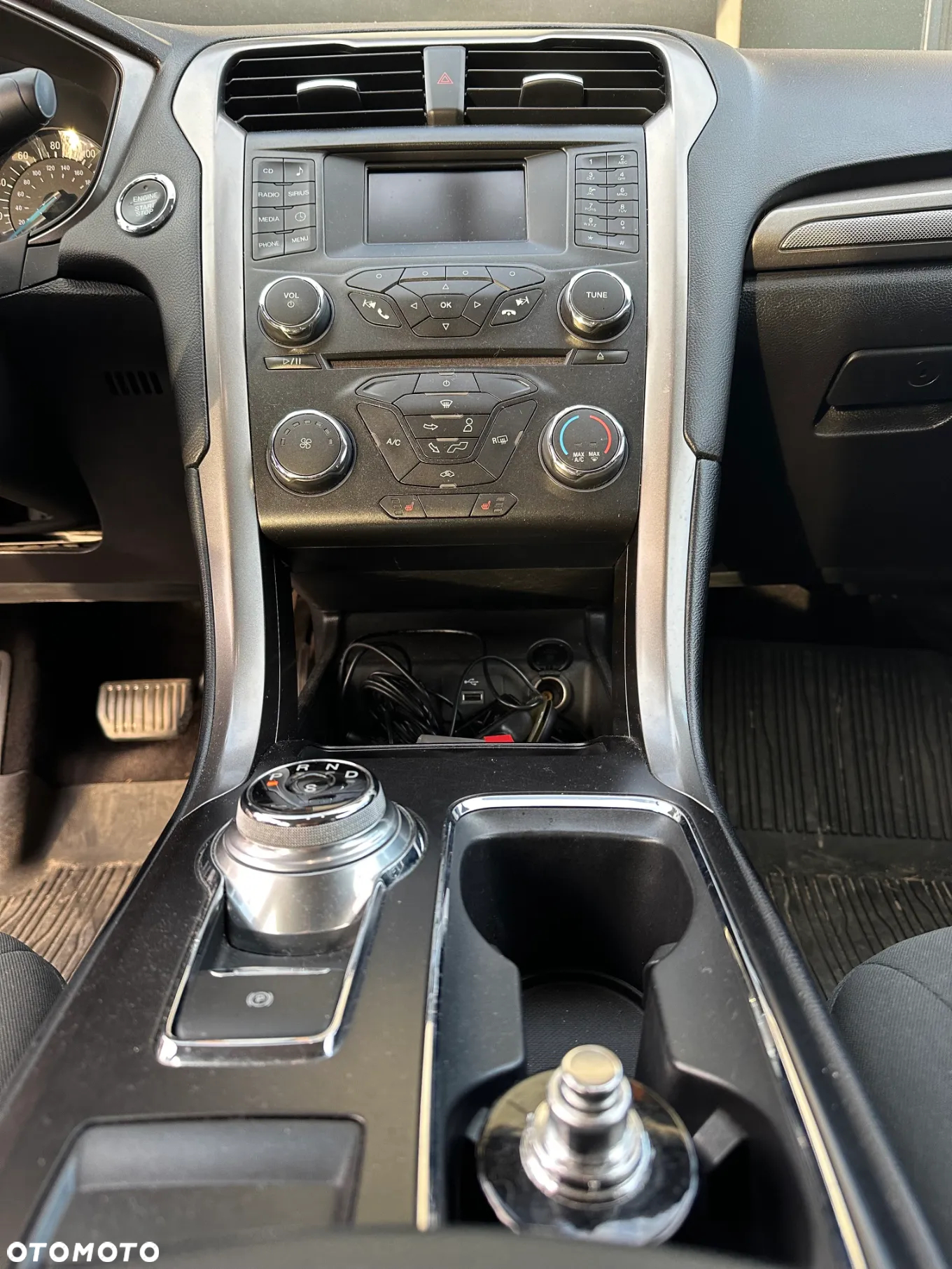 Ford Fusion - 10