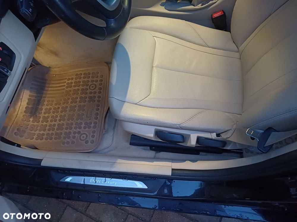 BMW Seria 3 - 12