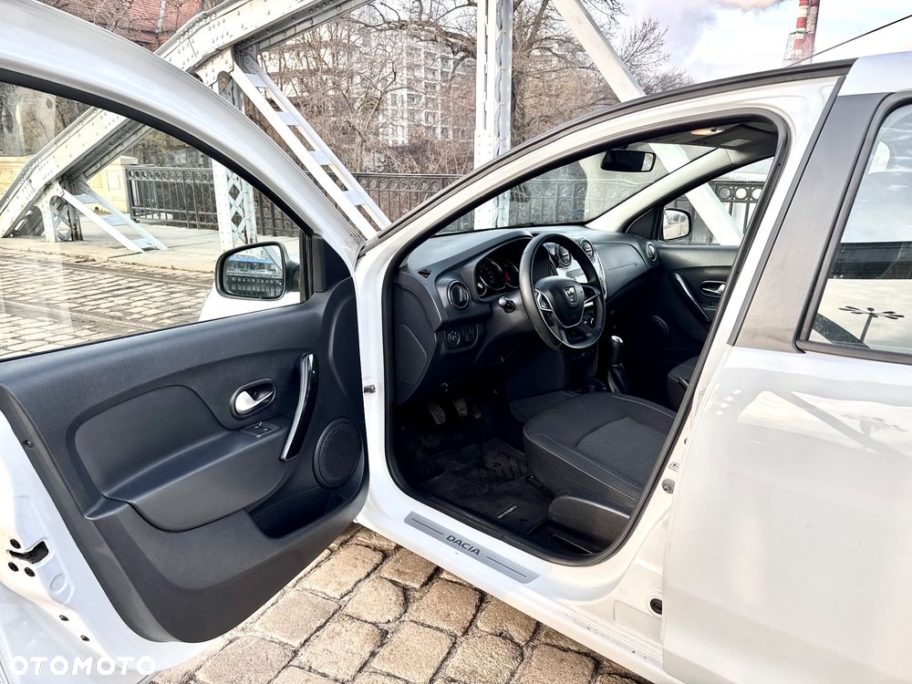 Dacia Sandero - 8