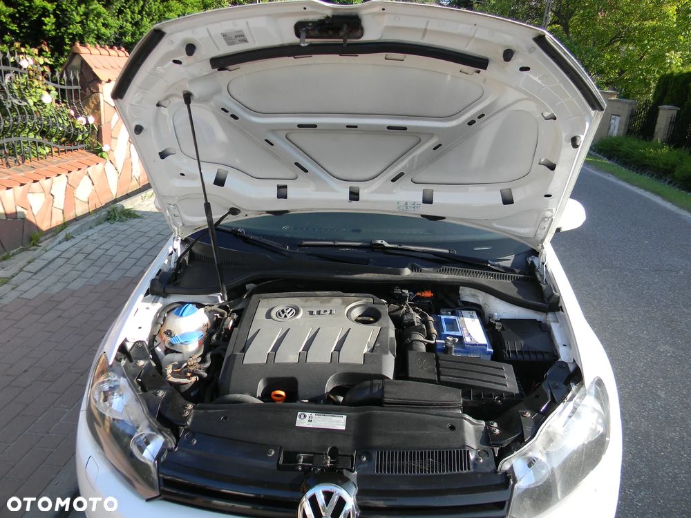 Volkswagen Golf 1.6 TDI BlueMotion Technology Trendline - 16