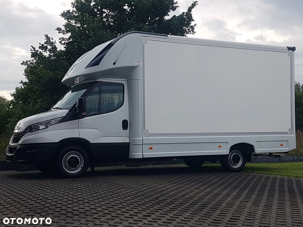 Iveco DAILY KONTENER NISKOPODŁOGOWY 4,44x2,23x2,43 SKLEP FOODTRUCK BAR KLIMA KONIOWÓZ KAMPER - 38