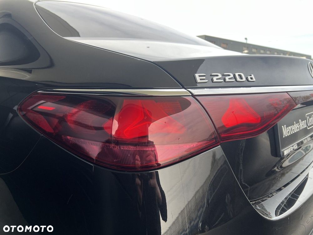 Mercedes-Benz Klasa E - 19