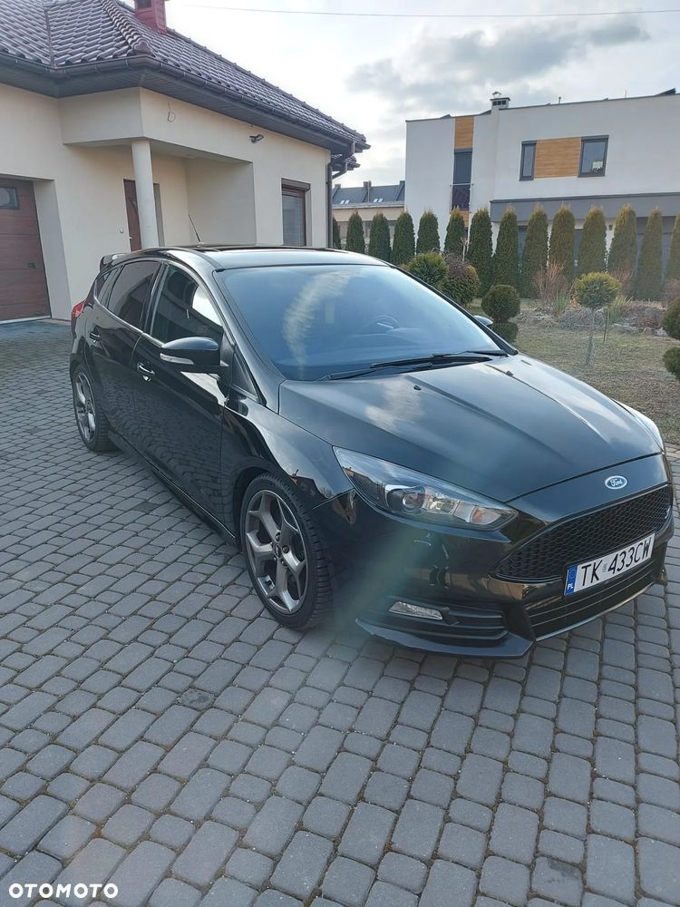 Ford Focus ST - 8