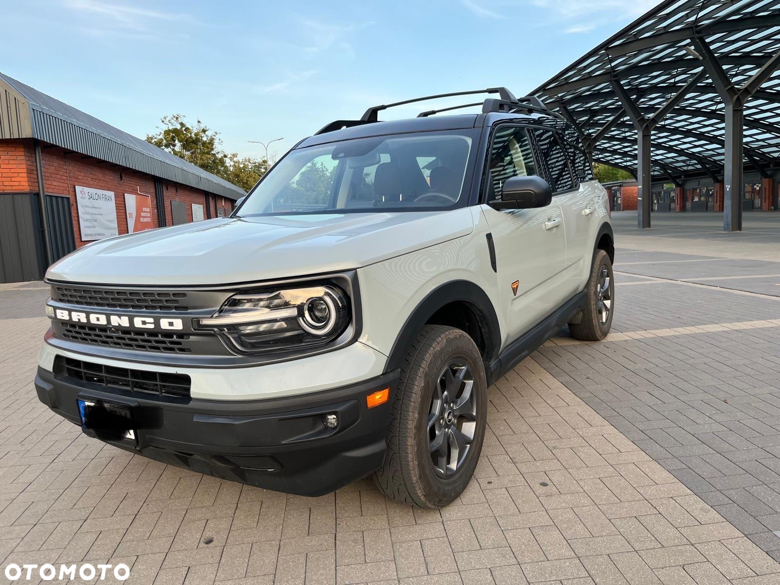 Ford Bronco - 18