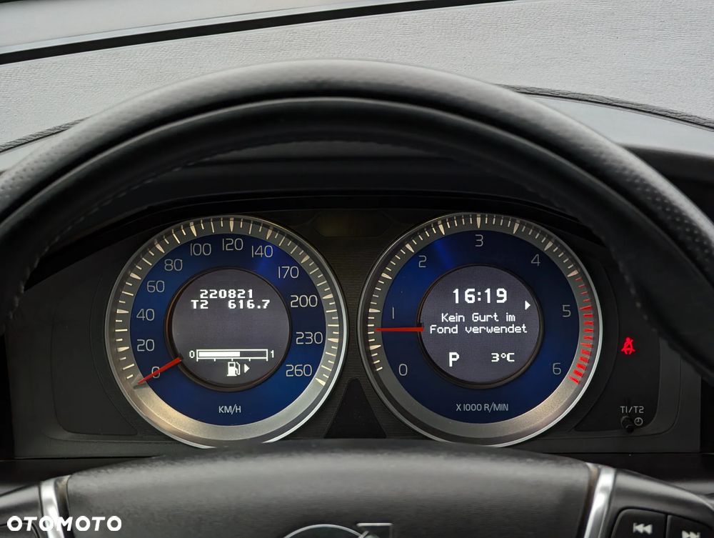 Volvo XC 60 D3 R Design - 29