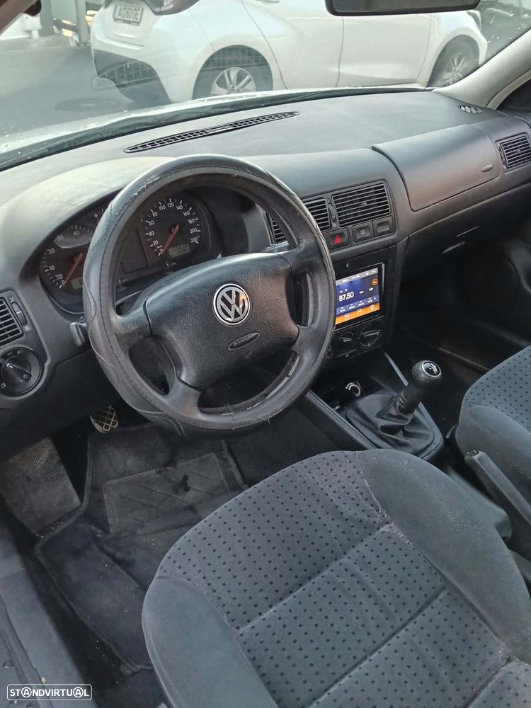 VW Golf 1.4i 25 Anos - 9