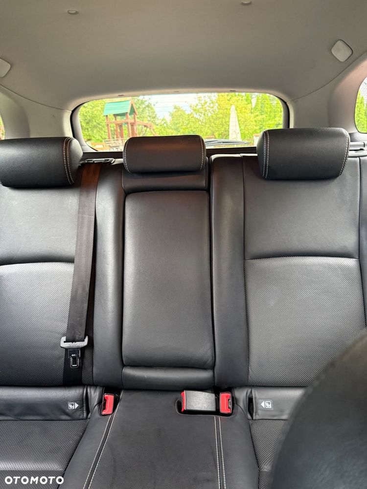 Toyota Avensis 2.0 Prestige MS - 19